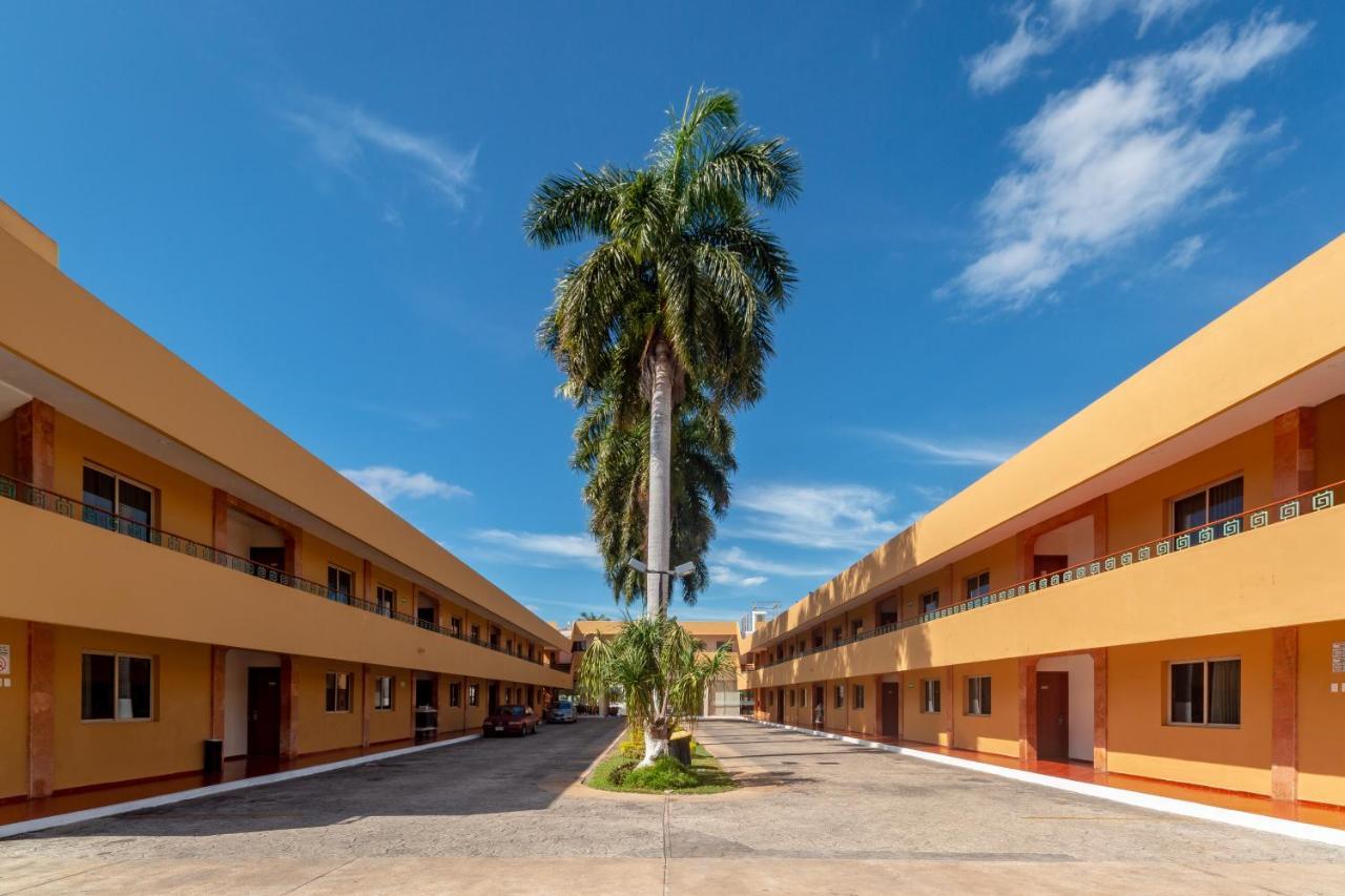 Tecnohotel Itzaes Merida Exterior photo